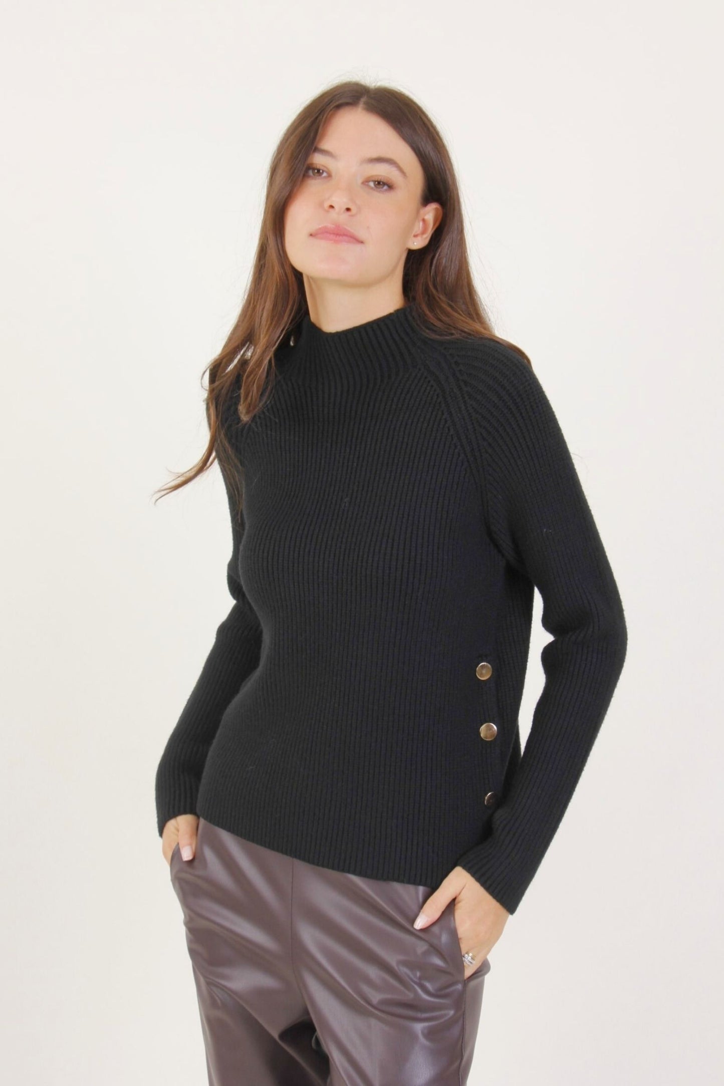 Maglioncino a Costine con Bottoni