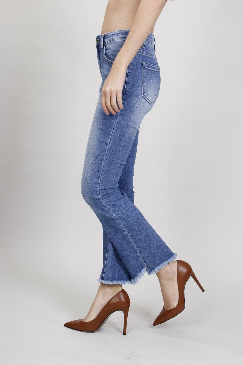 Jeans Zampetta con Orlo Sfrangiato