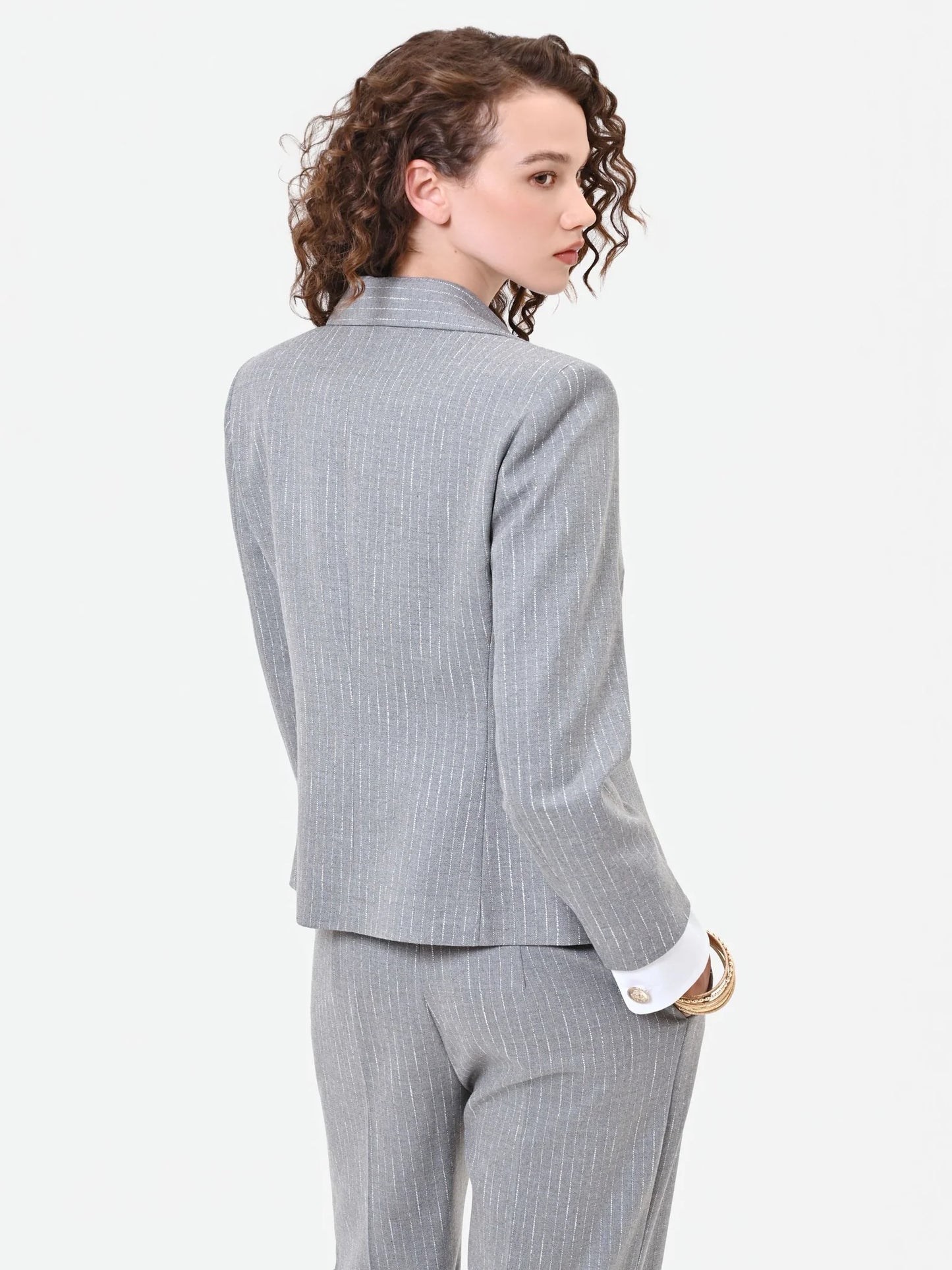 Giacca Monopetto Gessata con Polsini Camicia Rimovibili