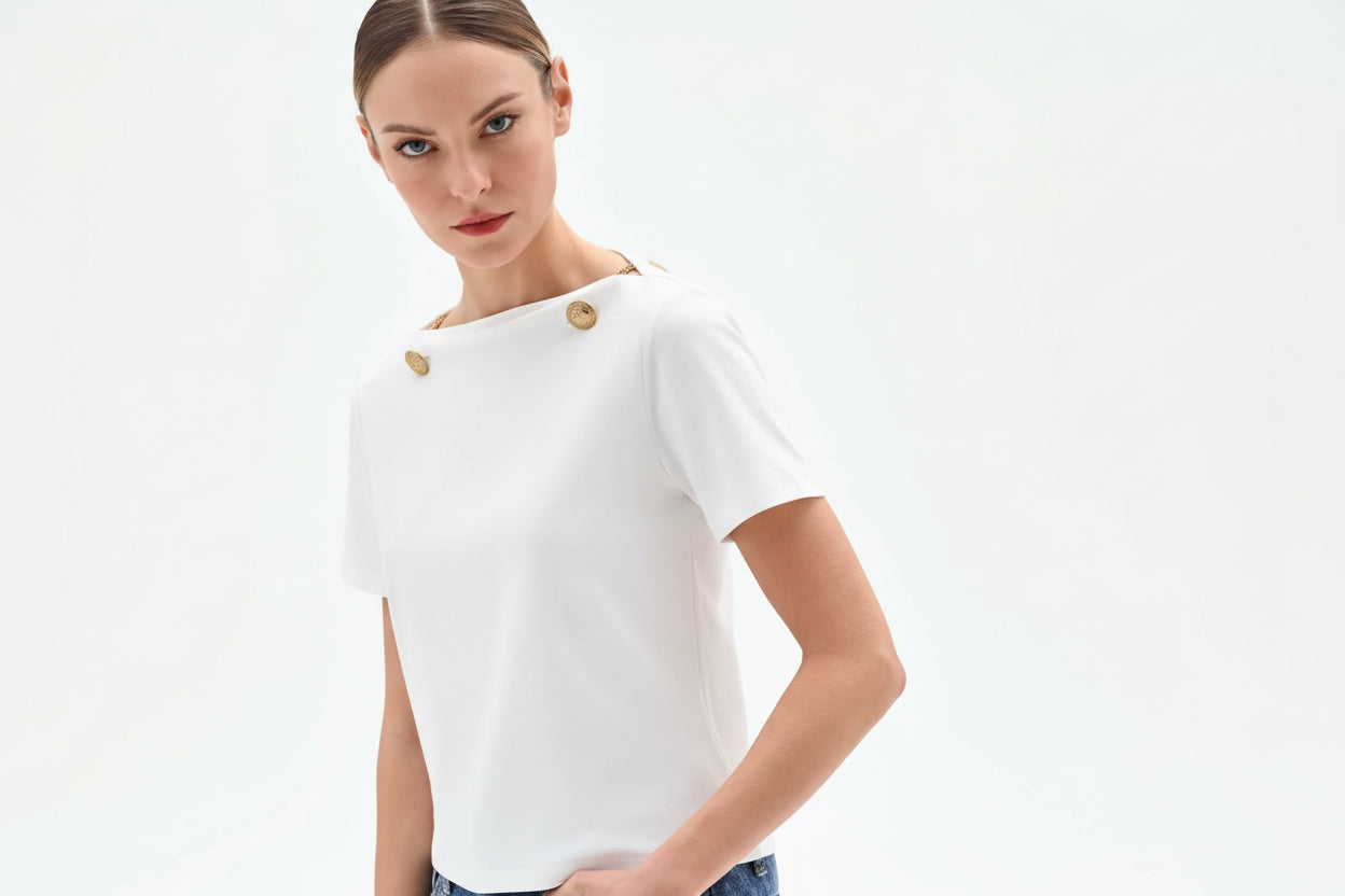 T-Shirt con dettagli Oro