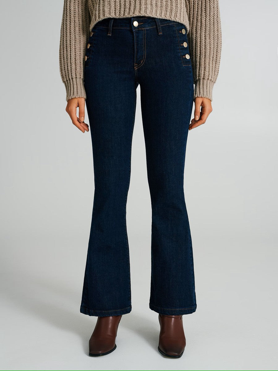 Jeans a zampa 6 bottoni