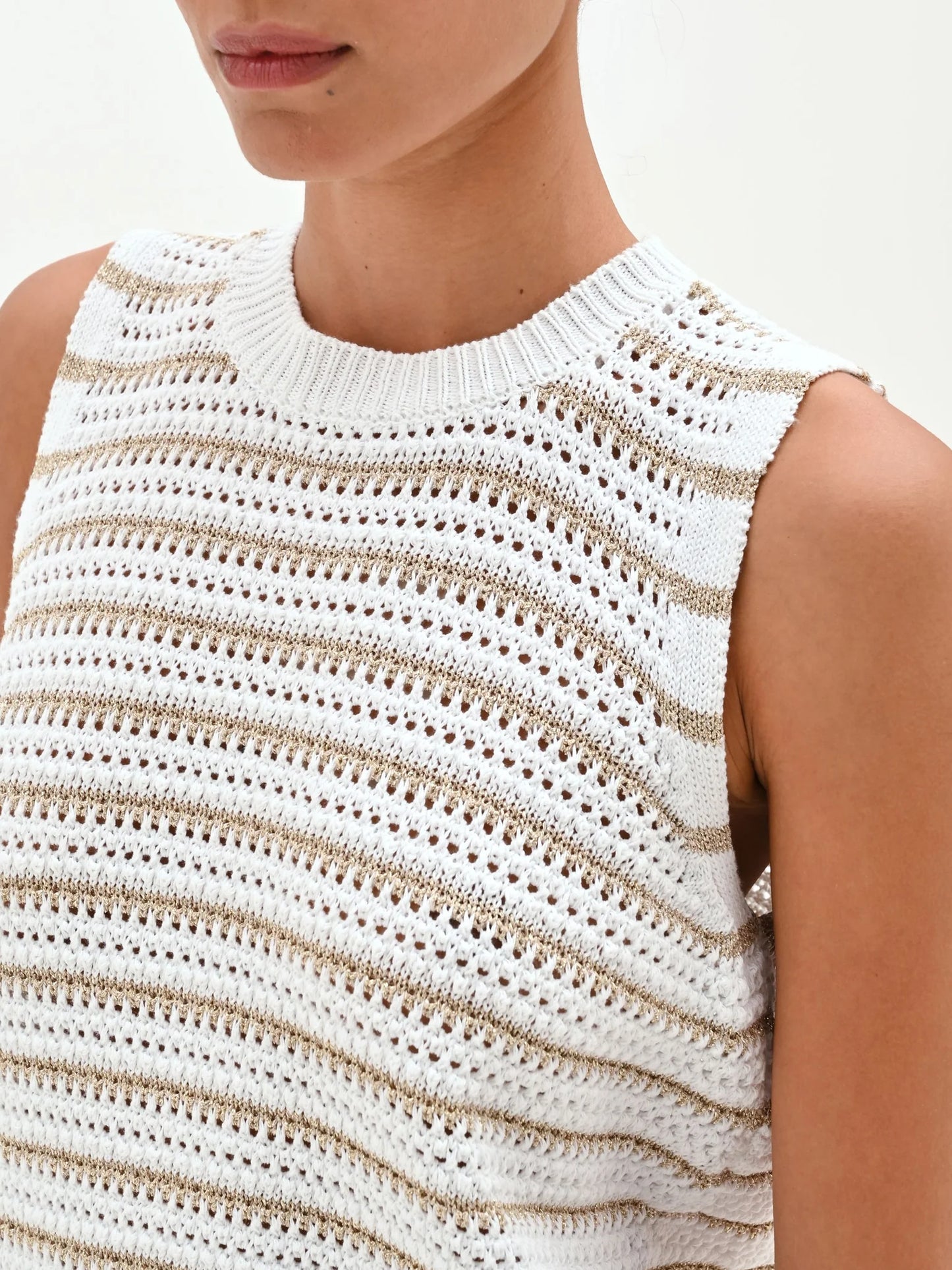 Top in Maglia Crochet a Righe