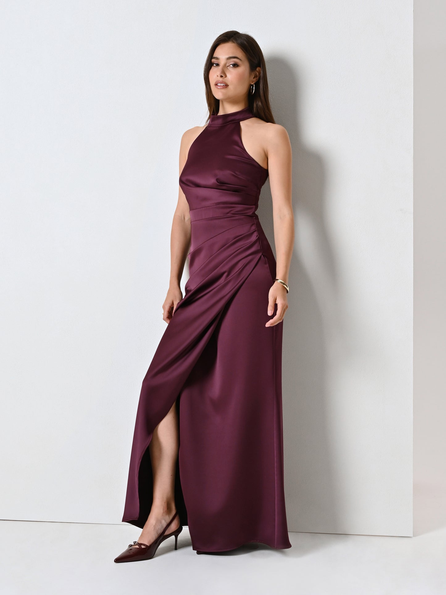 Abito Lungo con Scollo all'Americana