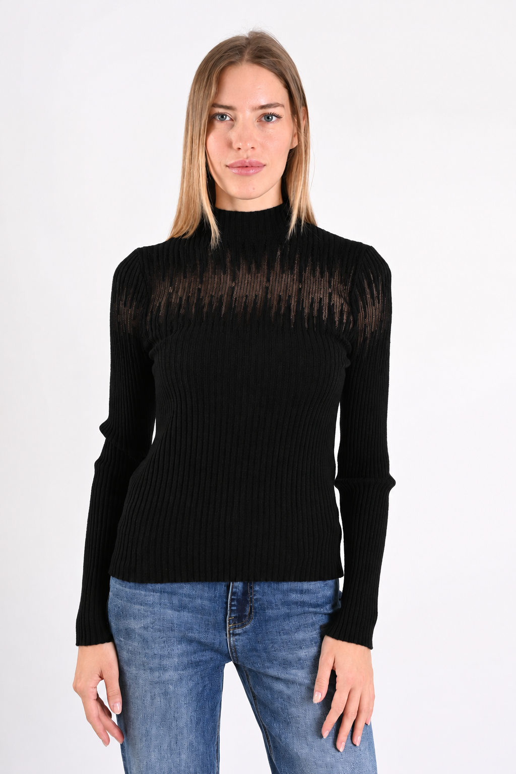 Maglia a Costine con effetto Semitrasparenza