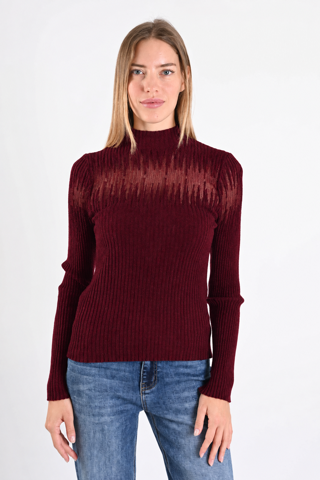 Maglia a Costine con effetto Semitrasparenza