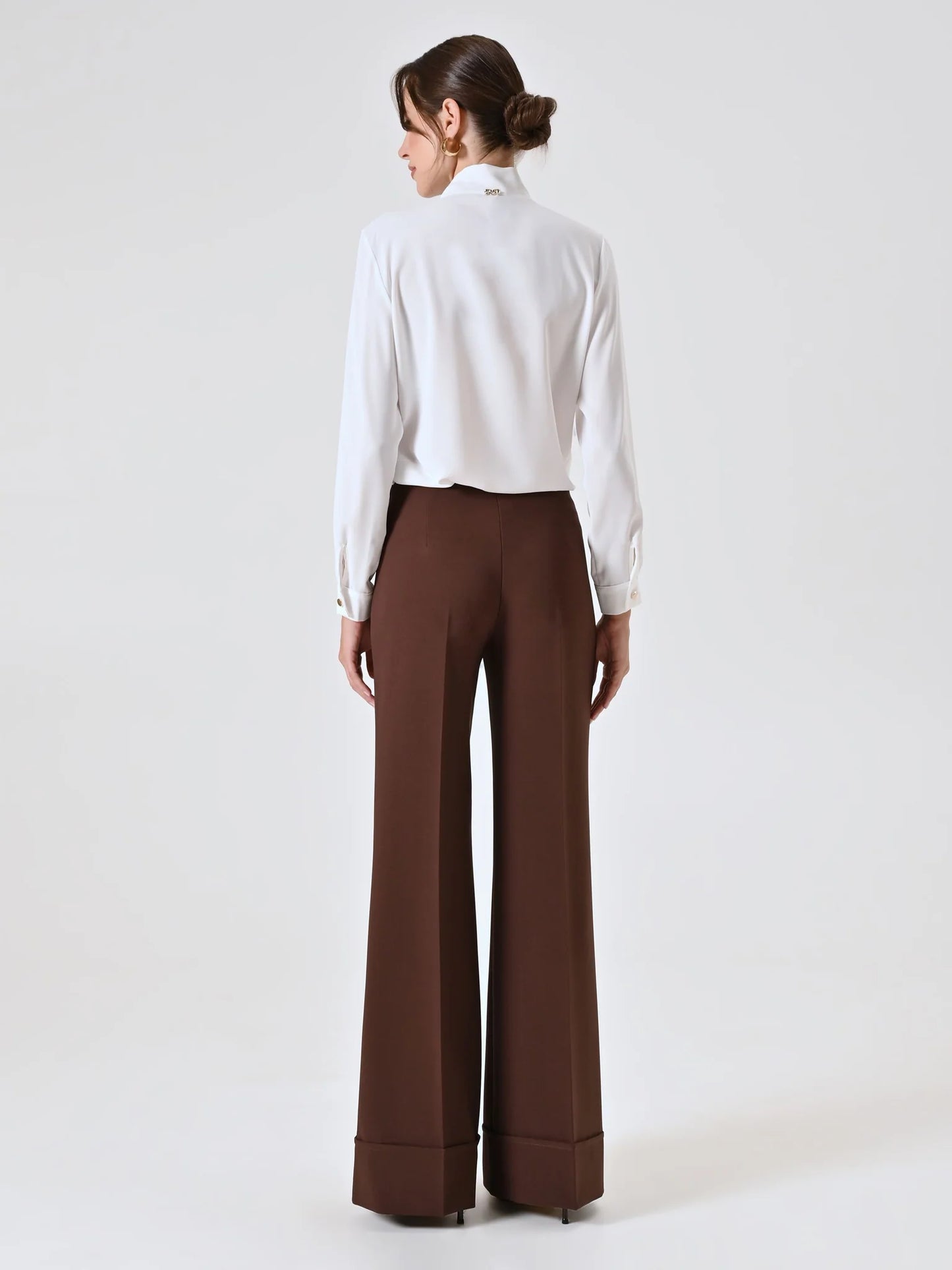 Pantaloni Ampi con Maxi Risvolto in Tessuto Tecnico